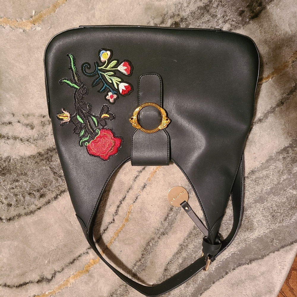 Embroidered bag